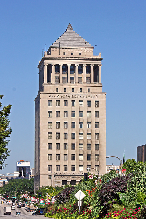 Civil Courts Building by Ryan Hildebrand