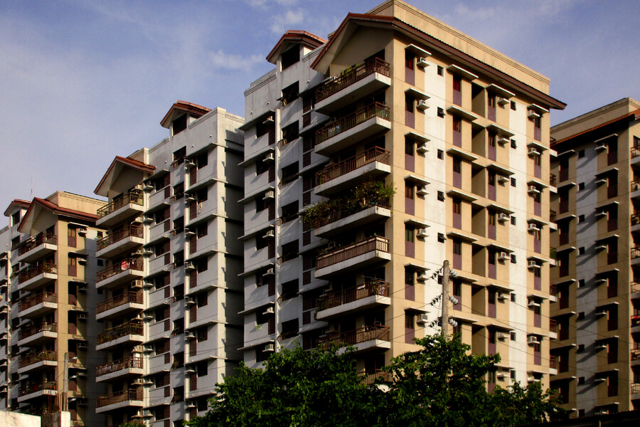 Escalades Tower 5