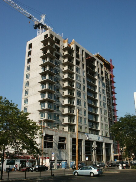 610-943-554