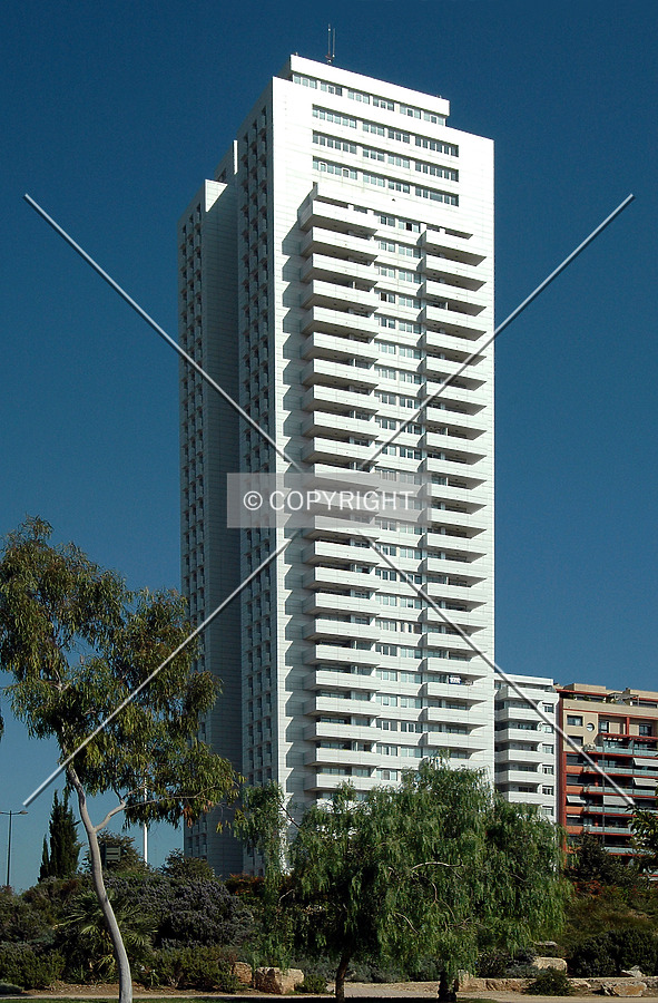 Torre de Francia by Jorge Molina