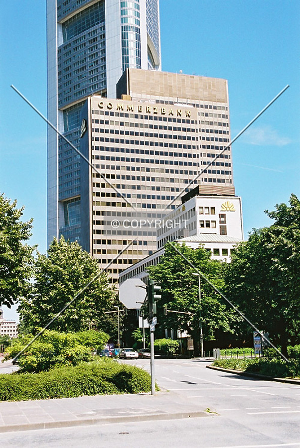 Neue Mainzer Straße 32-36 by Nephilim