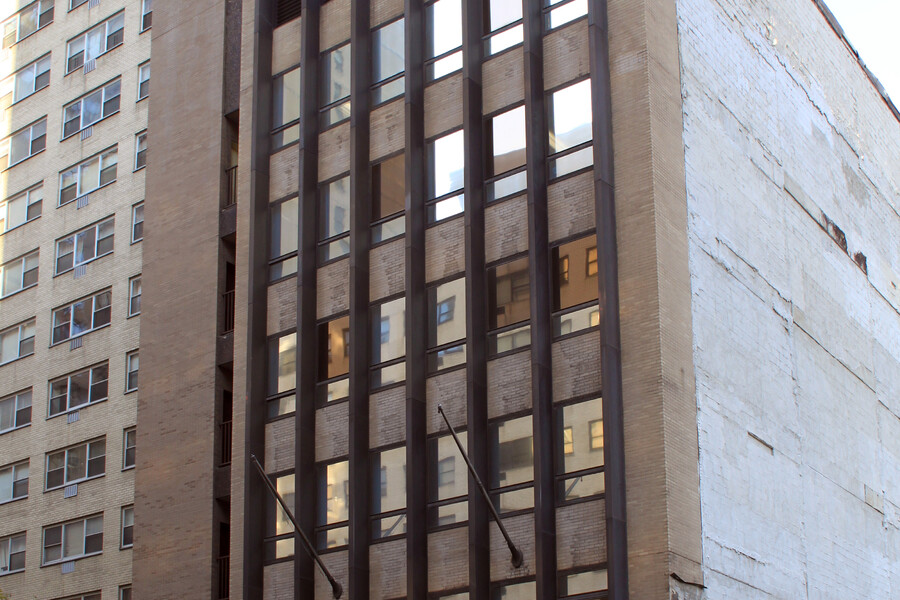 335 East 46th Street