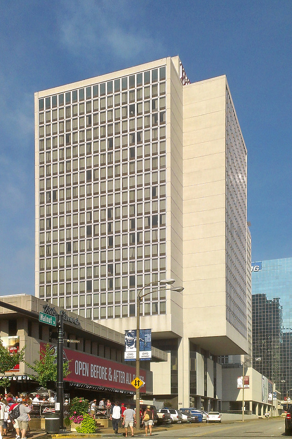 Hilton - Saint Louis at the Ballpark West Tower by Ryan Hildebrand