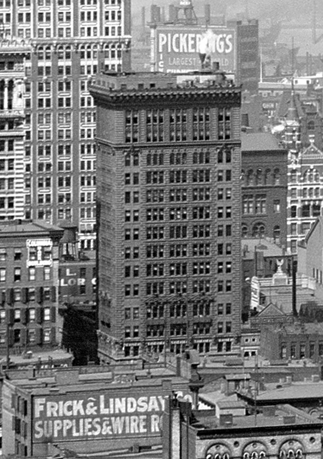 The Bank Tower by Library of Congress, Prints and Photographs Division, Detroit Publishing Company