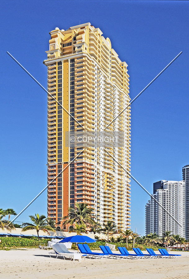 Acqualina Ocean Residences and Resort by Jorge Molina