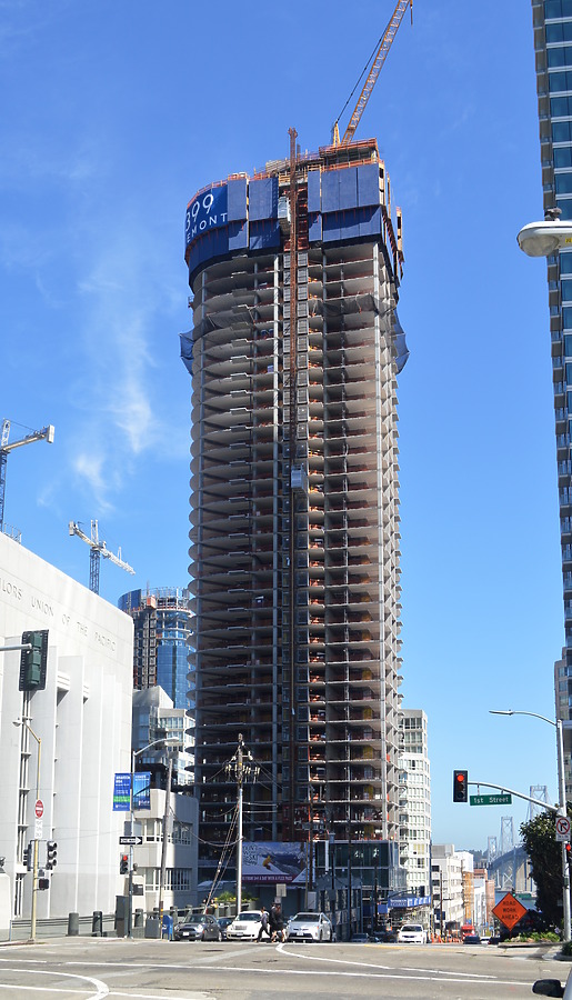 399 Fremont Street by Huopa