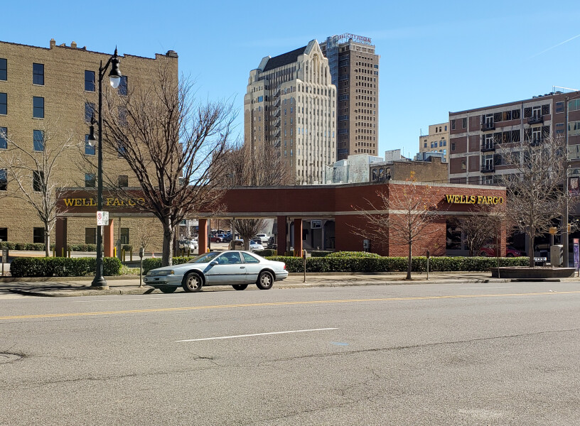 Wells Fargo Drive-Up Bank