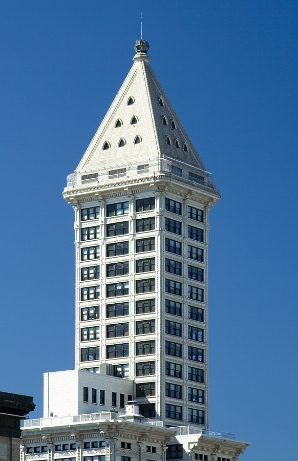 Smith Tower by Pavel Toczynski