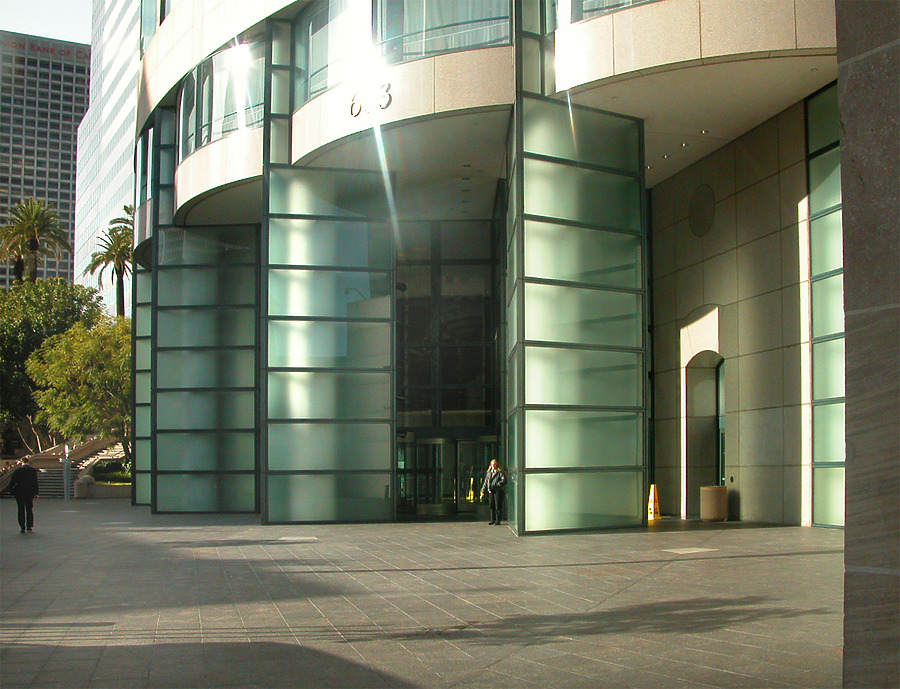 US Bank Tower by Jim Schwartz