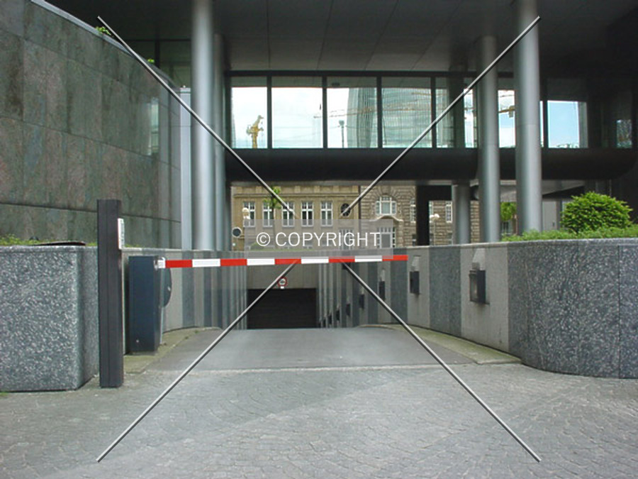 Dresdner-Bank-Hochhaus by Nephilim
