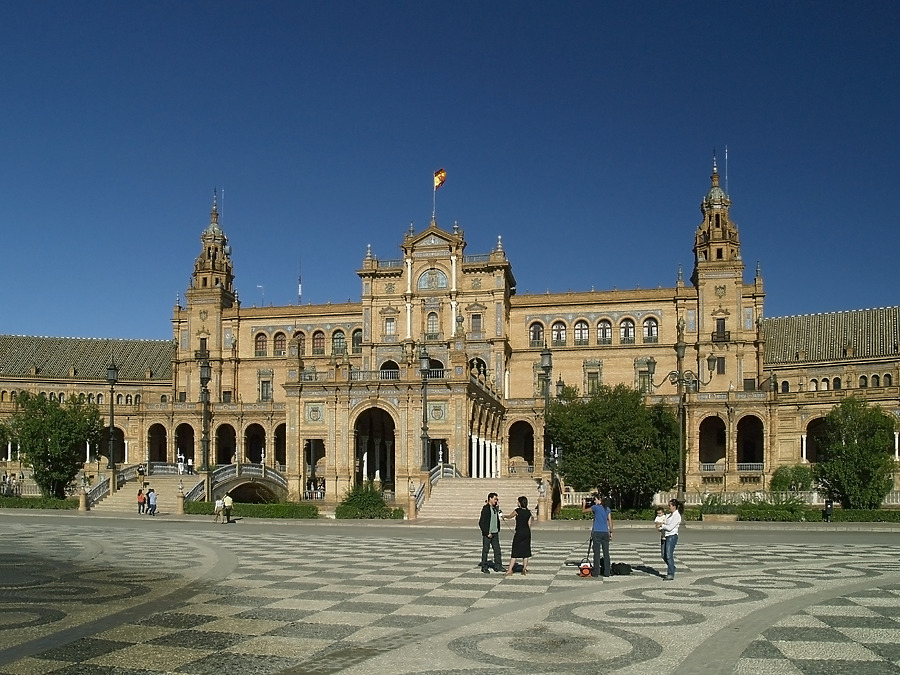 Palacio de España by Cesar Serrano