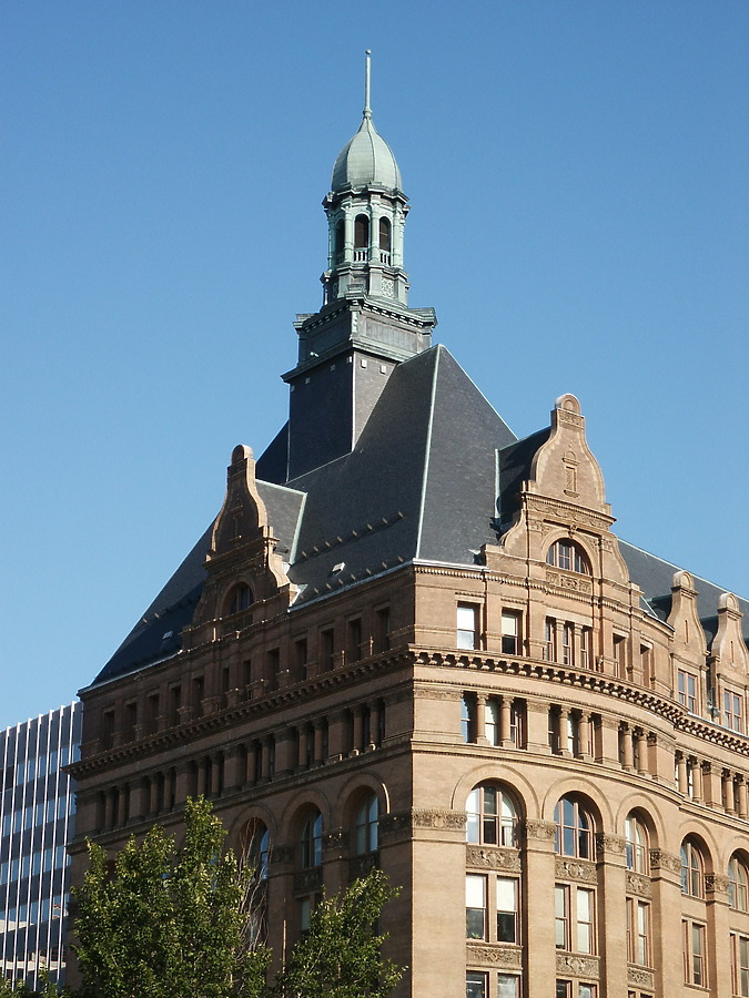Milwaukee City Hall by Daniel Kieckhefer