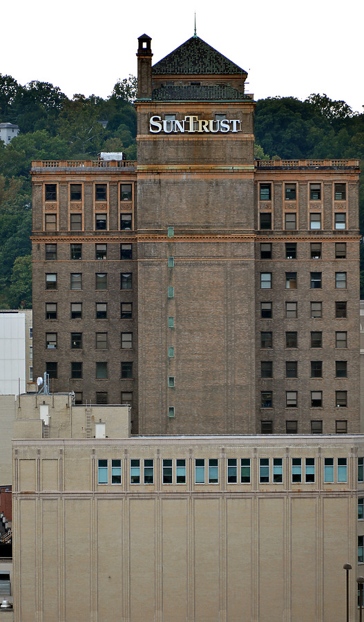 Kanawha Valley Building by John W. Cahill