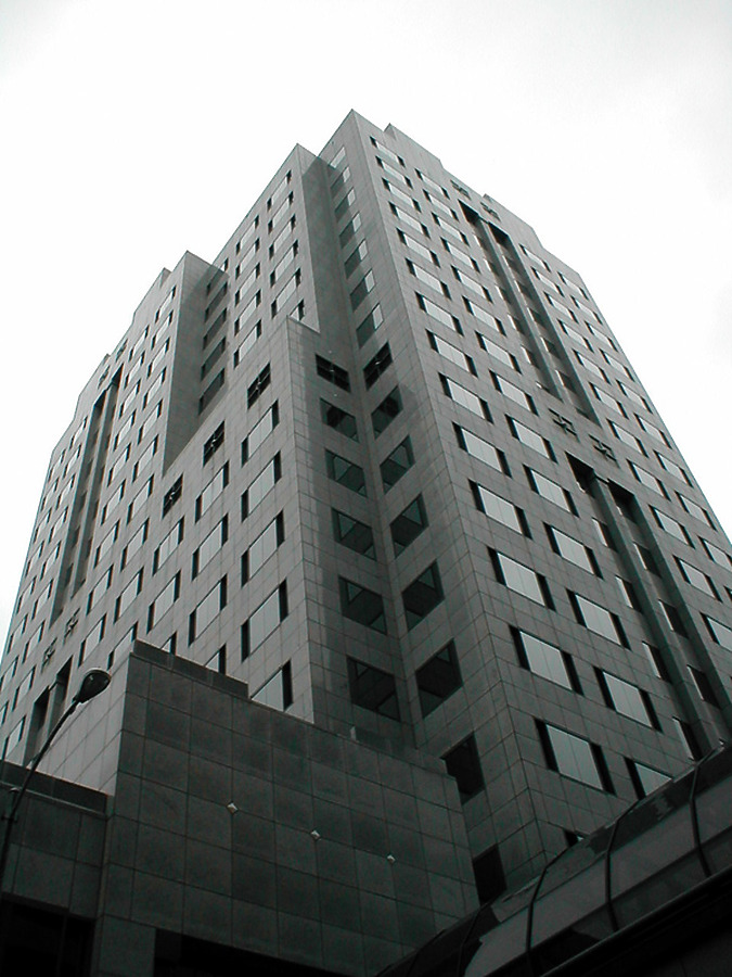 Northwestern Mutual Tower by Tom Finnegan