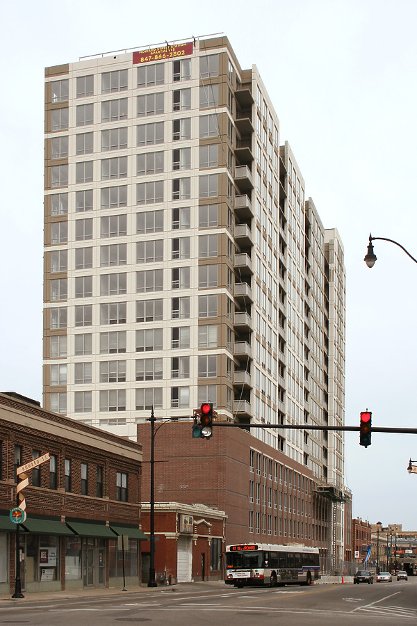 415 Premier Apartments by Daniel Kieckhefer