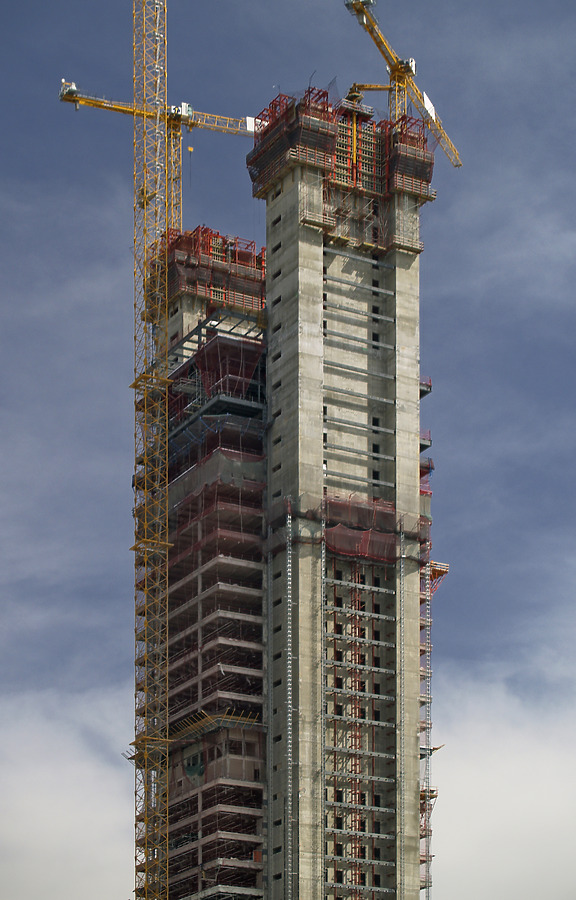 Torre Caja Madrid by Cesar Serrano