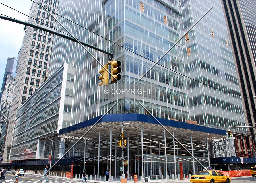 Bank of America Tower by Royce Douglas