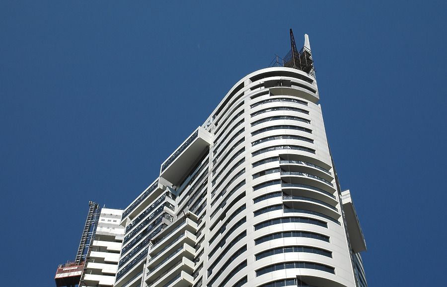 Meriton Tower by John Bek