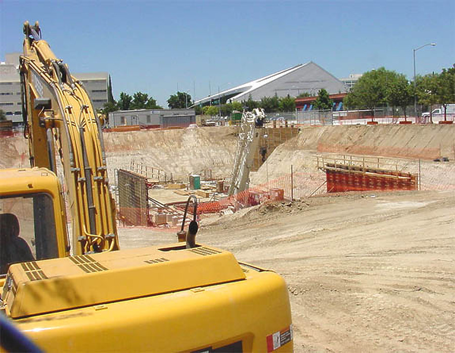Fresno United States Courthouse by Jim Schwartz