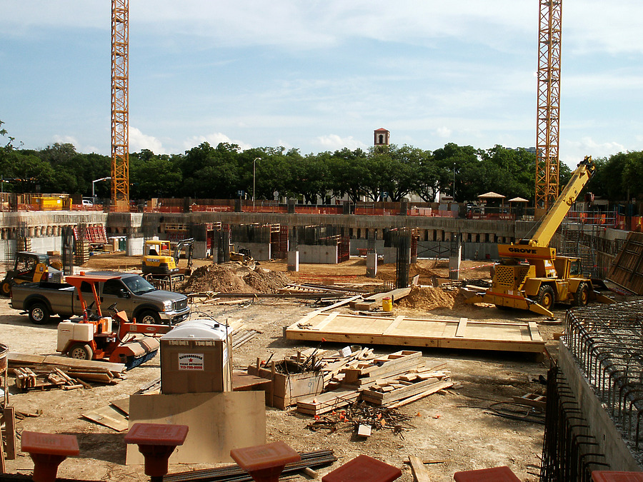 Memorial Hermann Medical Plaza by Daniel Kieckhefer