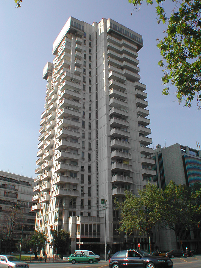 Edificio Atalaya by David Guija