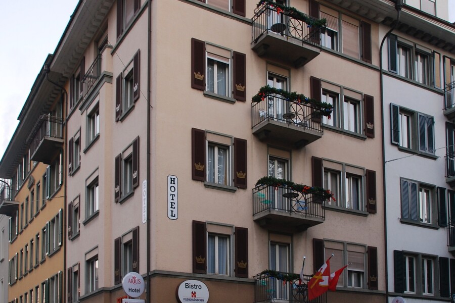 Neuengasse 6