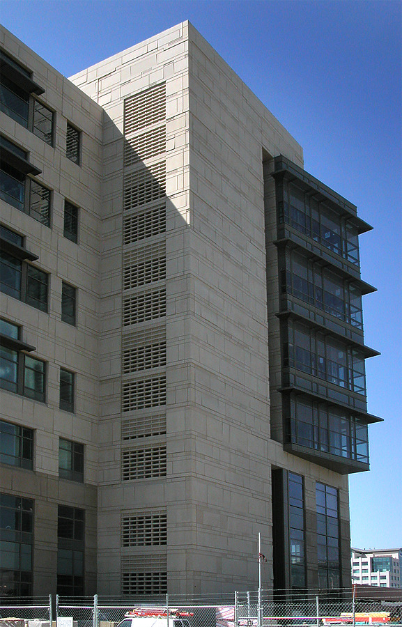Fresno United States Courthouse by Jim Schwartz