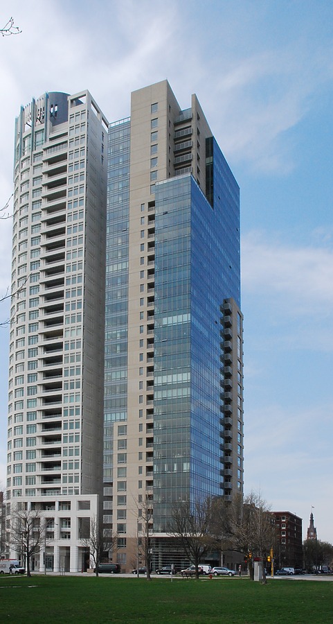 Kilbourn Tower by Huopa