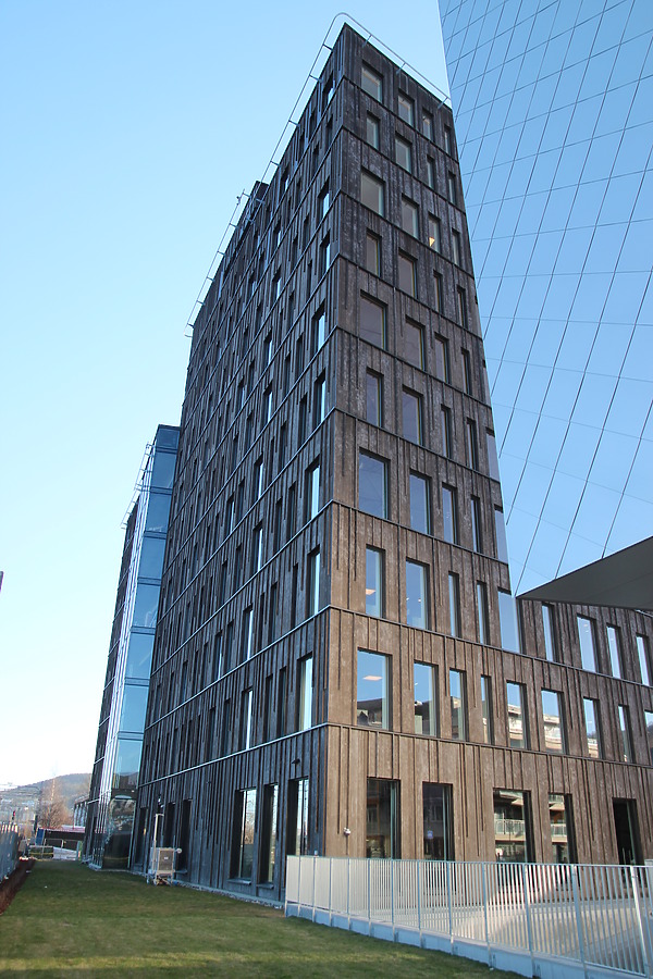 Drammen Business Centre by Kjetil Balog