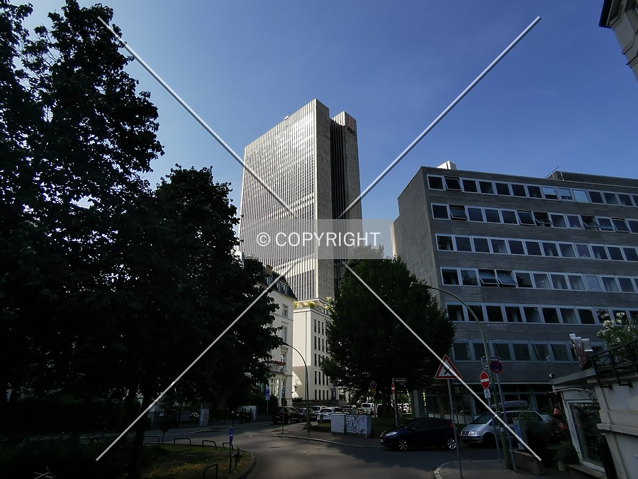 Frankfurter Büro Center by Nephilim