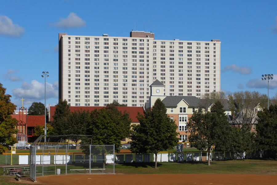 Skyline Tower