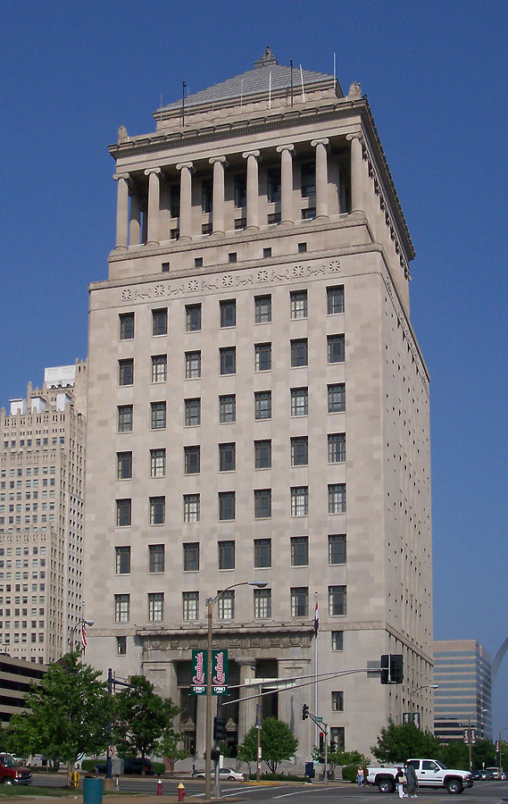 Civil Courts Building by Ryan Hildebrand