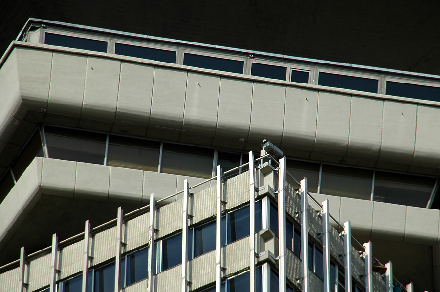Edificio Colón by John Bek