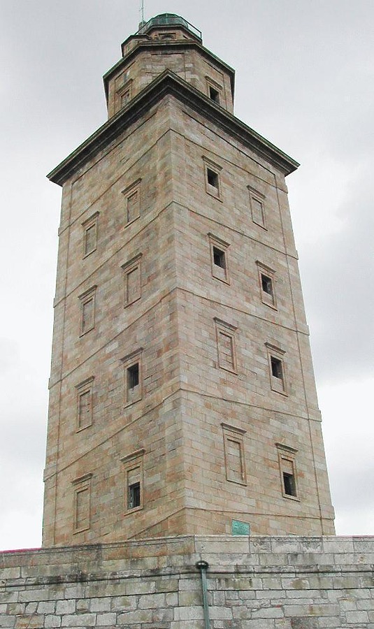 Torre de Hércules by David Guija