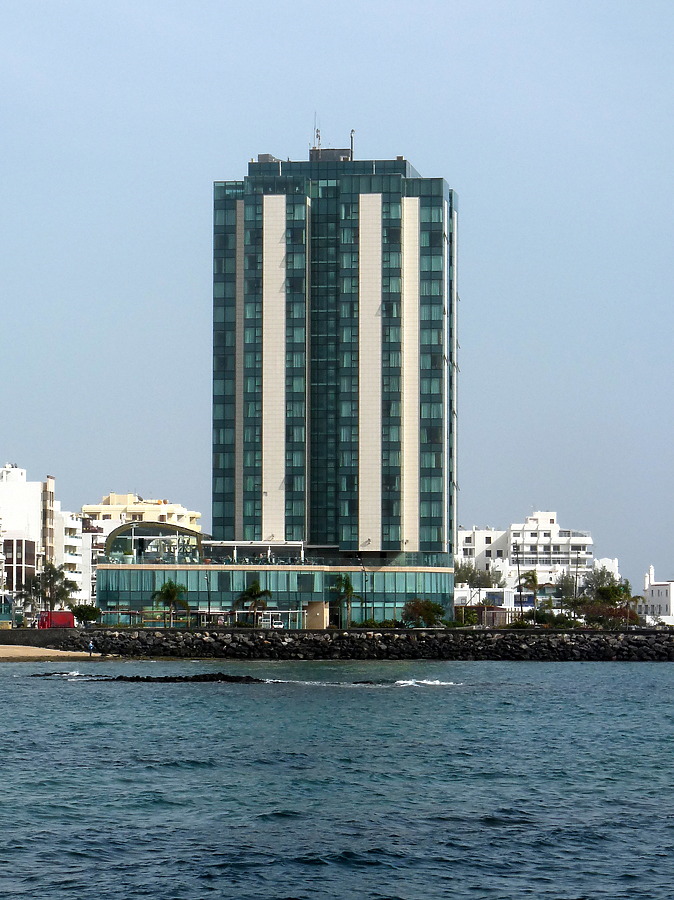 Arrecife Gran Hotel by Robin Spetz