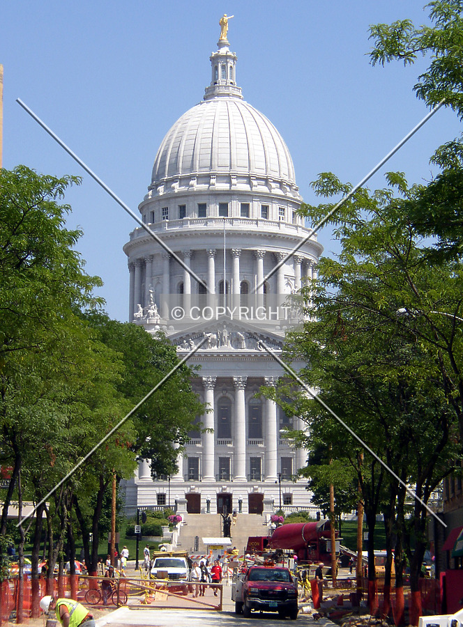 Wisconsin State Capitol by Chris Patriarca