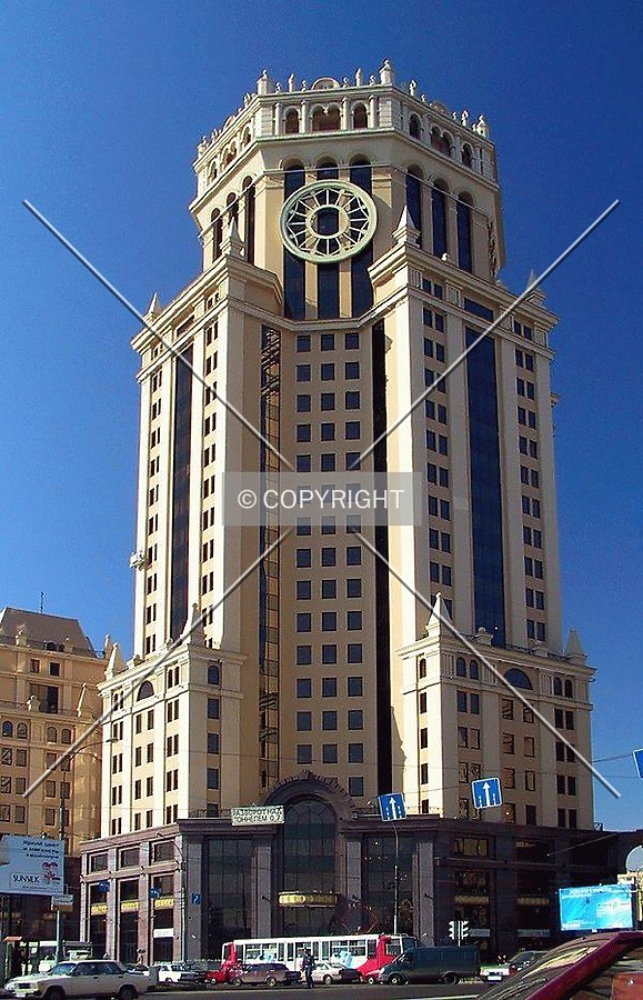 Paveletskaya Tower by Alexander Ulyanov