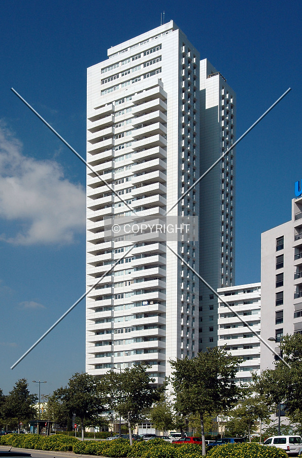 Torre de Francia by Jorge Molina