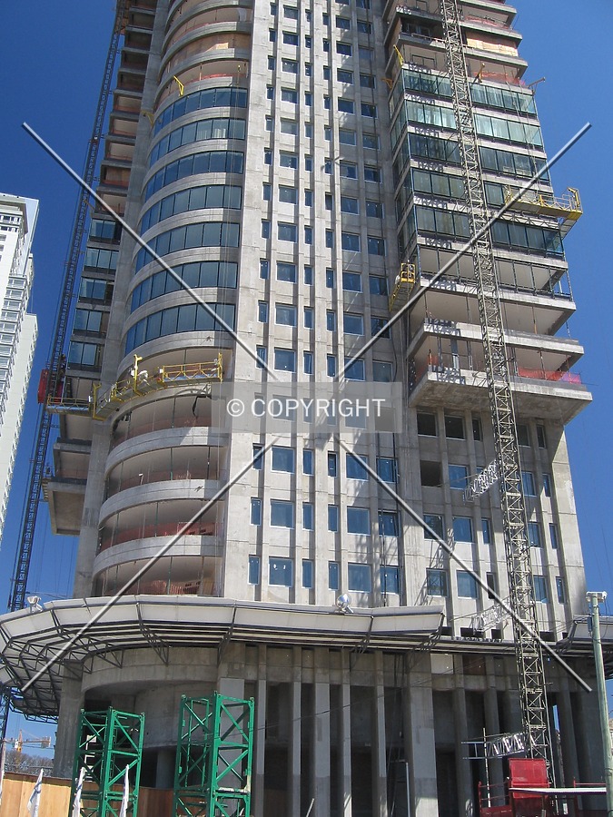 Torre Renoir 1 by Maximiliano Buono