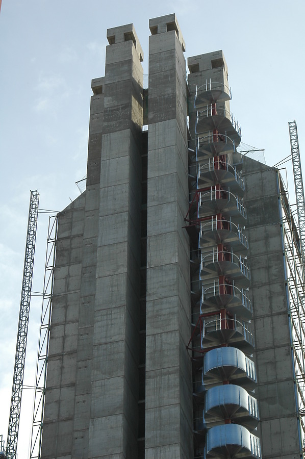 Hesperia Tower by David Guija