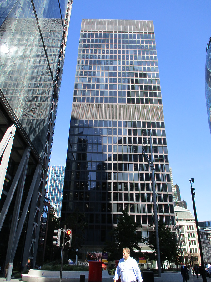 Aviva Tower by Kjetil Balog