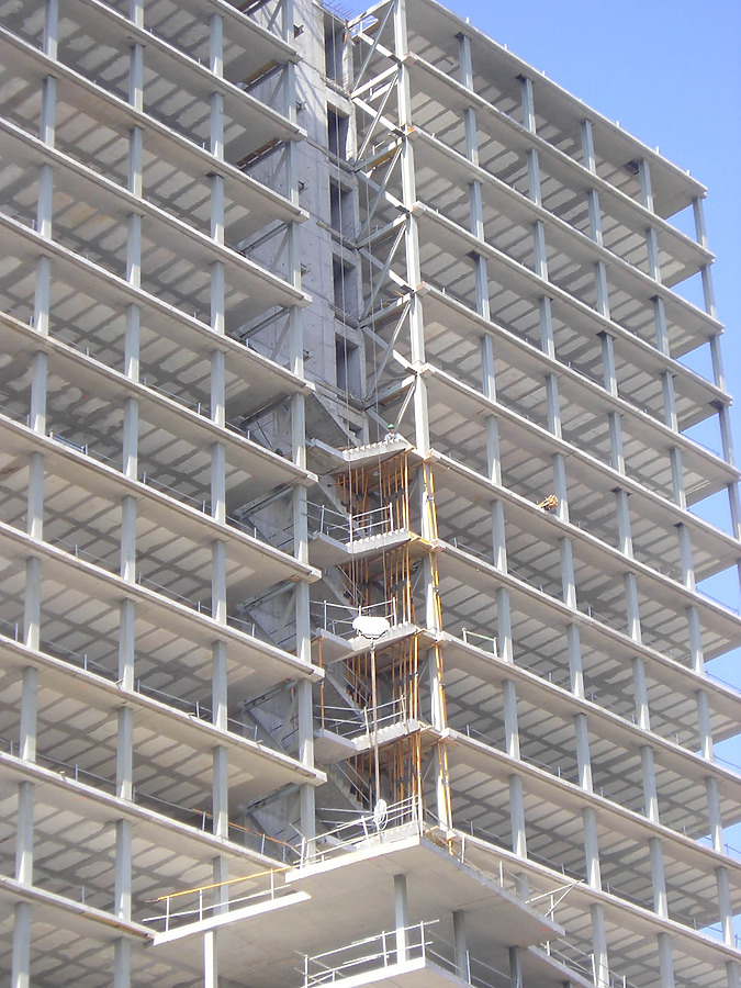 Isozaki Atea I by Mikel Allende