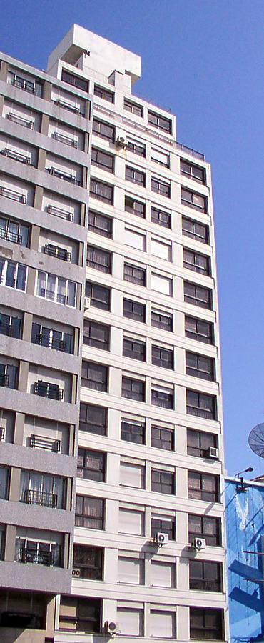 Edificio Tres Cruces II by Daniel Kieckhefer