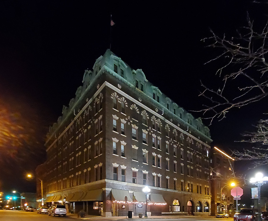 Illinois House by Ryan Hildebrand