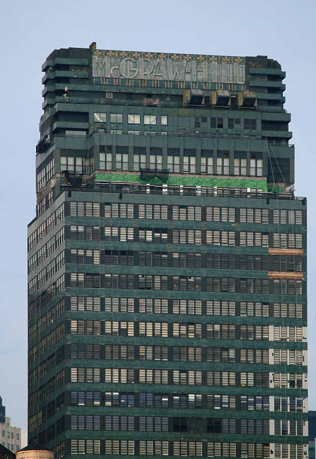 McGraw-Hill Building by Cesar Serrano