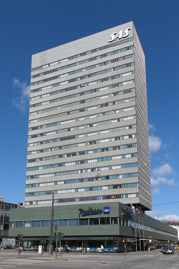 Radisson SAS Royal Hotel by Michiel van Dijk