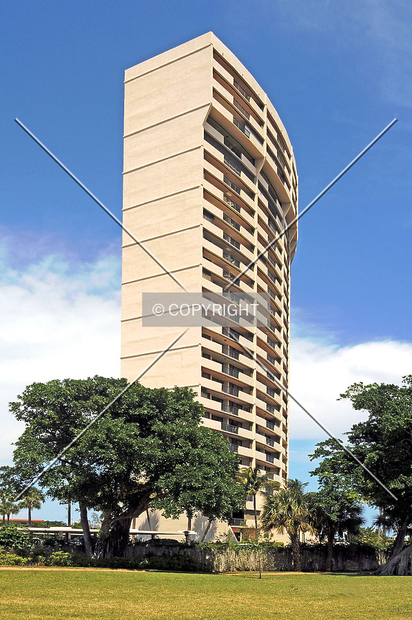 Placido Mar Condominiums by Jorge Molina