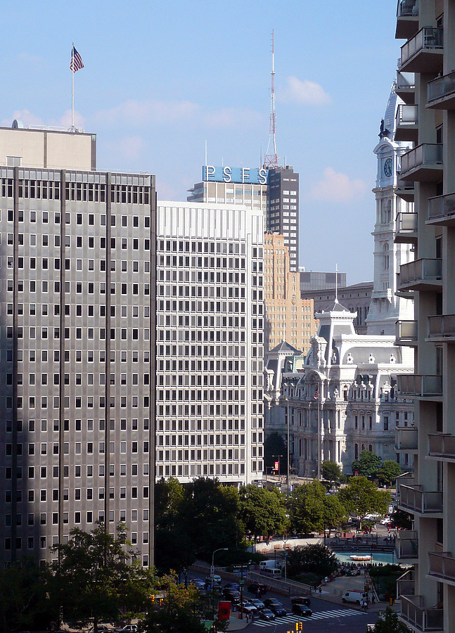 Loews Philadelphia Hotel by Nate Lindsey