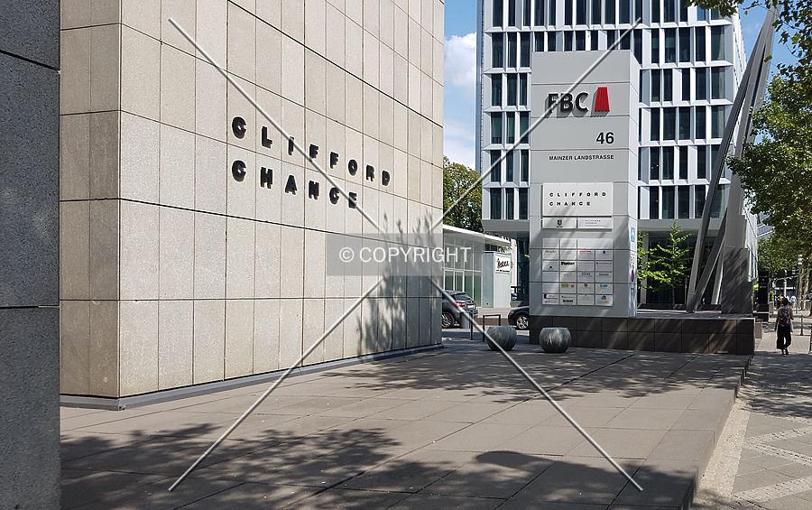 Frankfurter Büro Center by Nephilim
