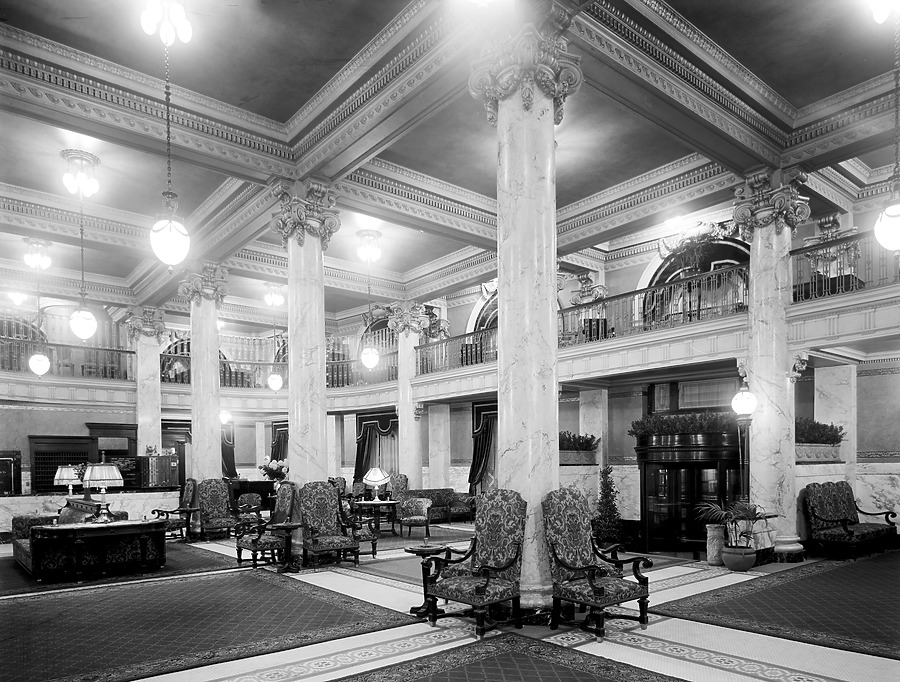 Hotel Utica by Library of Congress, Prints and Photographs Division, Detroit Publishing Company